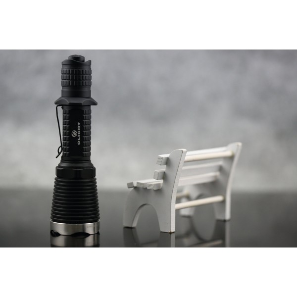 Lanterna LED tactica Olight M22