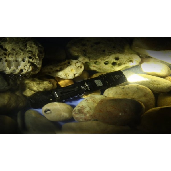 Lanterna LED Fenix PD35 XM-L2 (U2) 850 lumeni