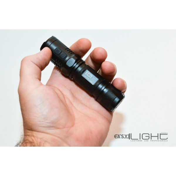Lanterna LED Nitecore EC21 