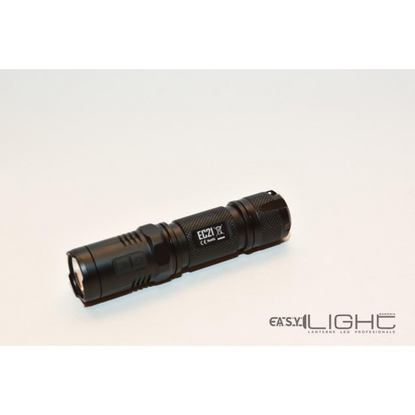 Lanterna LED Nitecore EC21 