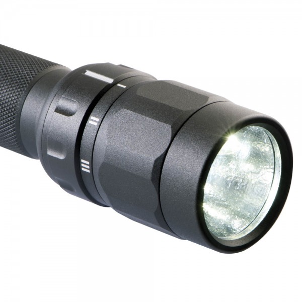 Lanterna LED tactica Peli 2370