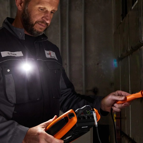 Led Lenser W1R Work, Lanternă Inspectie, Reîncărcabilă USB-C, 220 Lumeni
