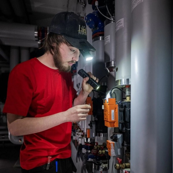 Led Lenser W5R Work, Lanternă Inspectie, Reîncărcabilă USB-C, 600 Lumeni, 170 Metri