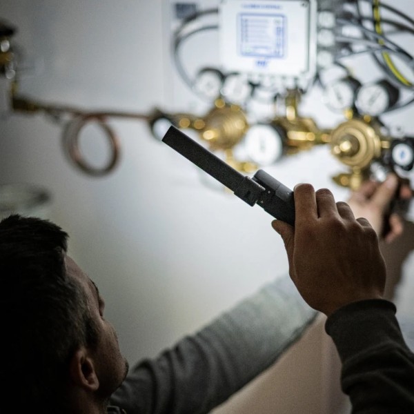 Led Lenser W6R Work, Lanternă Inspectie, Reîncărcabilă USB-C, 500 Lumeni, 70 Metri