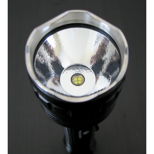 Lanterna LED Olight M30 Triton