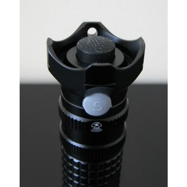 Lanterna LED Olight M30 Triton