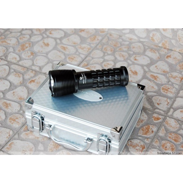 Lanterna LED Olight M31 Triton