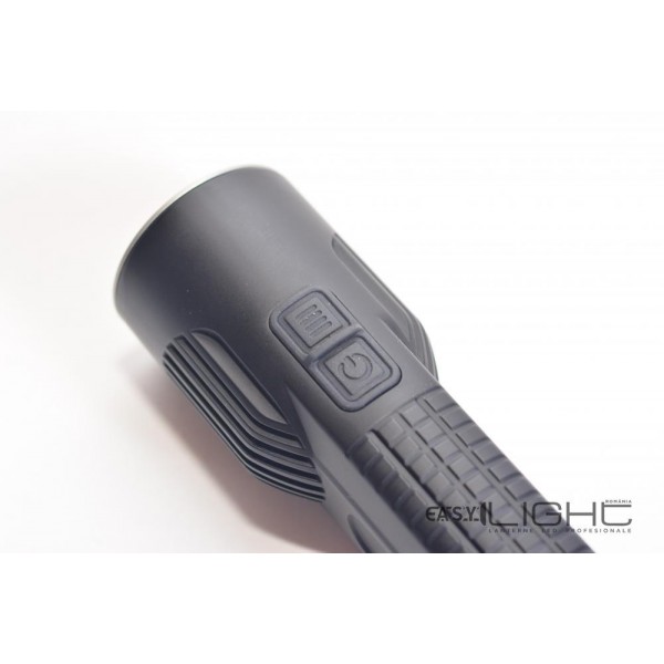 Lanterna LED Nitecore EC4s 