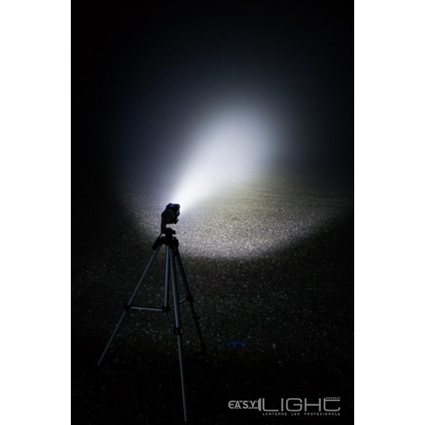 Lanterna LED profesionala Nitecore TM26