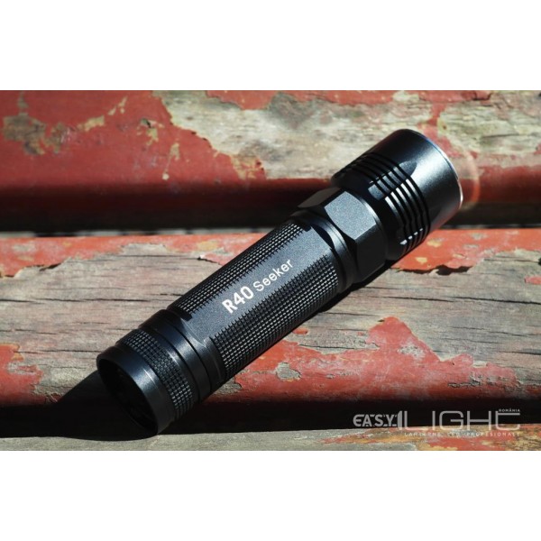 Olight R40 Seeker