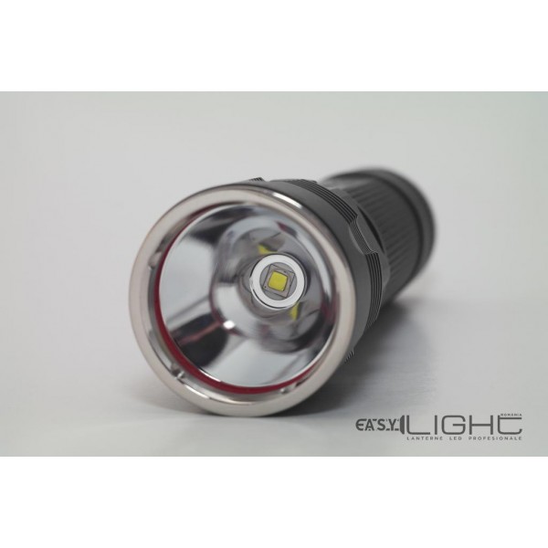 Olight R40 Seeker