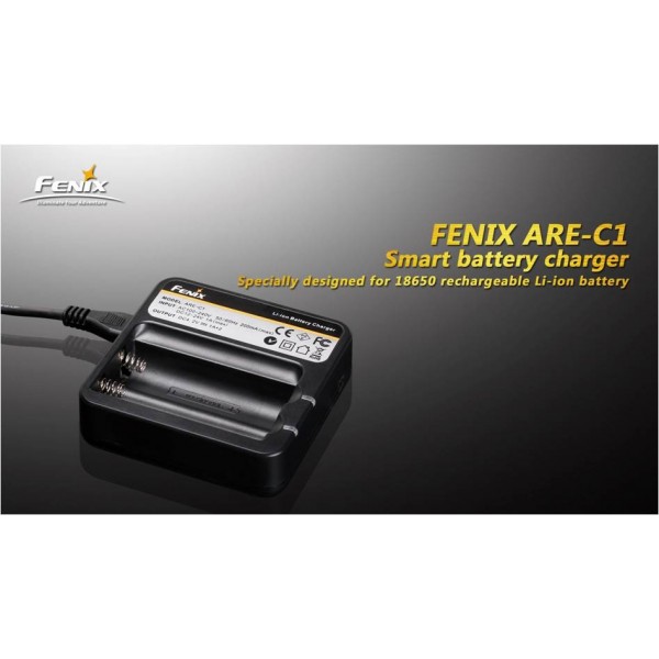 Alimentator Fenix pentru acumulatori 18650